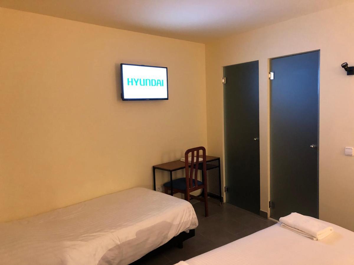 Hotel Guineu Pas De La Casa Bagian luar foto
