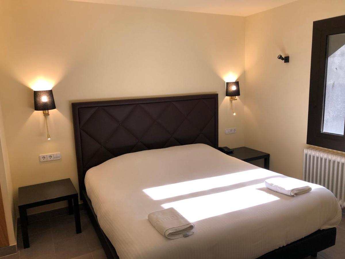 Hotel Guineu Pas De La Casa Bagian luar foto