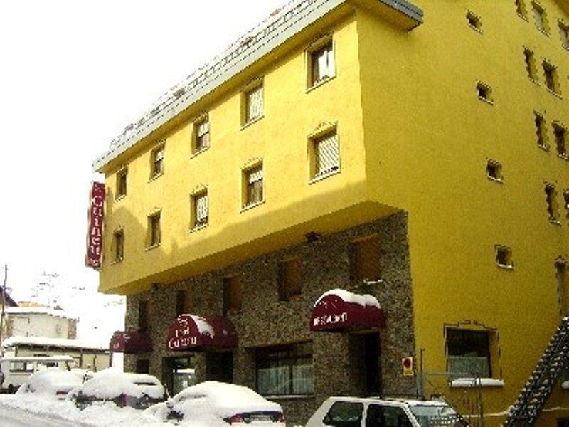 Hotel Guineu Pas De La Casa Bagian luar foto