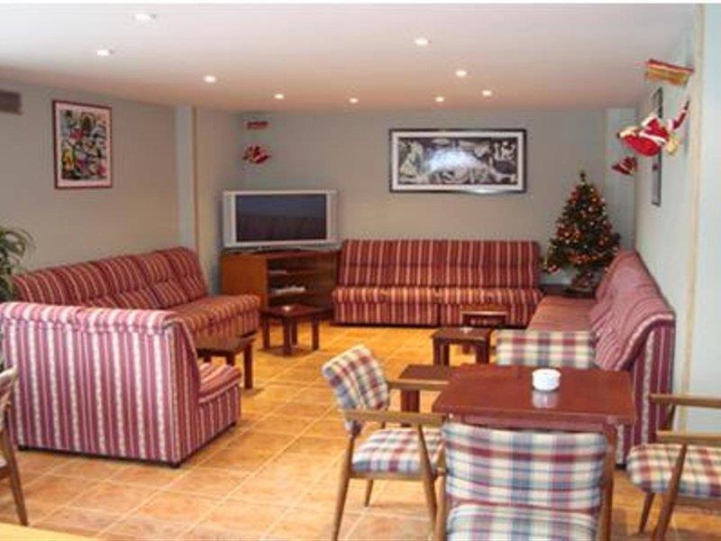 Hotel Guineu Pas De La Casa Bagian luar foto