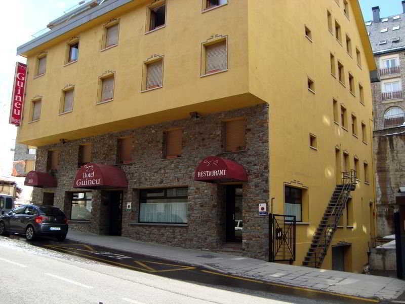 Hotel Guineu Pas De La Casa Bagian luar foto